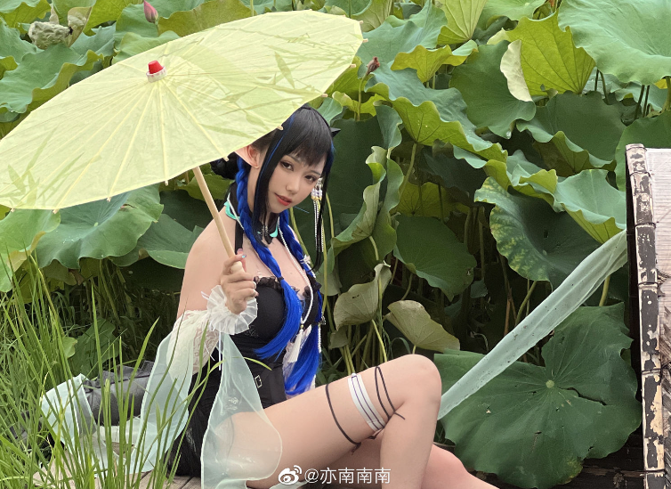 微博(亦南南南)COSER《荷塘月色》美图系列写真 - 好享台